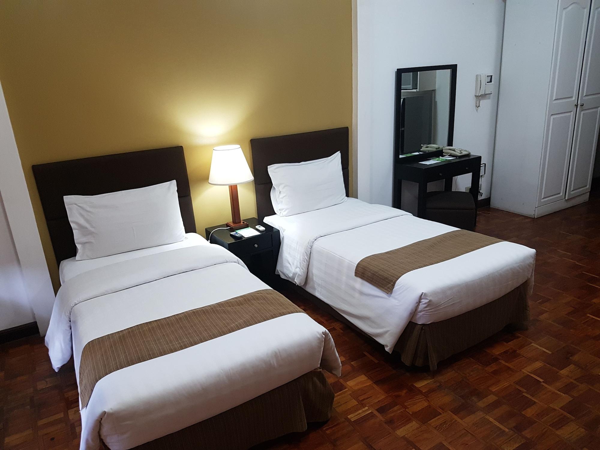 Bsa Tower Serviced Residences Makati City Exterior photo