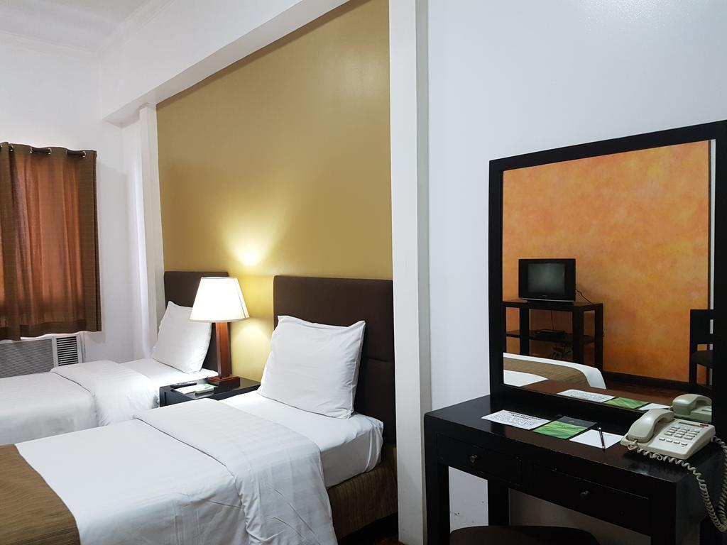 Bsa Tower Serviced Residences Makati City Exterior photo