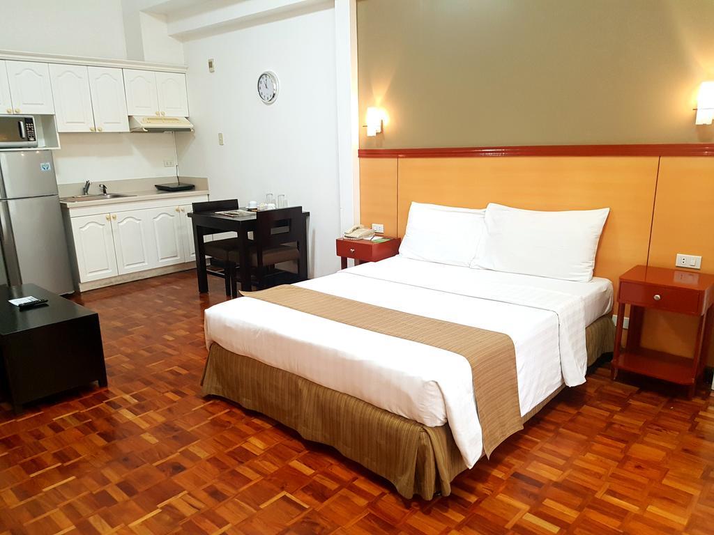 Bsa Tower Serviced Residences Makati City Exterior photo